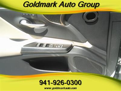 2021 Lexus ES 300h - Photo 18 - Sarasota, FL 34233