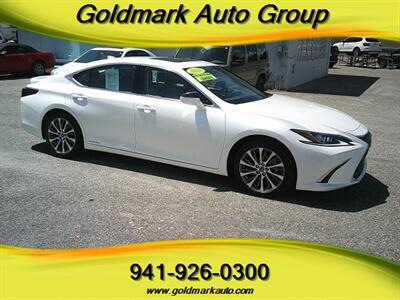 2021 Lexus ES 300h - Photo 8 - Sarasota, FL 34233