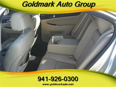 2011 Hyundai Genesis 3.8   - Photo 11 - Sarasota, FL 34233
