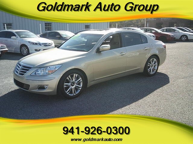 2011 Hyundai Genesis 3.8   - Photo 1 - Sarasota, FL 34233