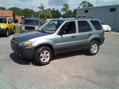 2005 Ford Escape XLT - Photo 2 - Sarasota, FL 34233