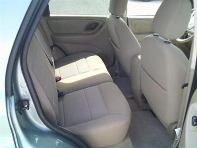 2005 Ford Escape XLT - Photo 12 - Sarasota, FL 34233