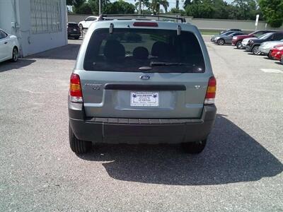 2005 Ford Escape XLT - Photo 5 - Sarasota, FL 34233