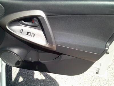 2009 Toyota RAV4 Sport - Photo 14 - Sarasota, FL 34233