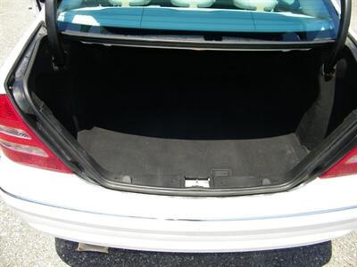 2006 Mercedes-Benz C 230 Sport - Photo 12 - Sarasota, FL 34233