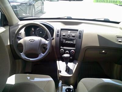 2006 Hyundai TUCSON GL - Photo 11 - Sarasota, FL 34233