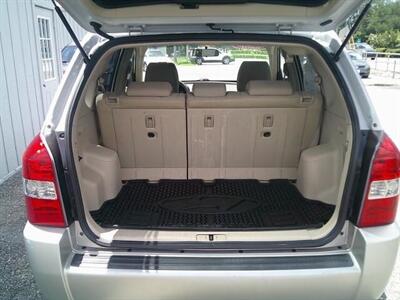 2006 Hyundai TUCSON GL - Photo 15 - Sarasota, FL 34233