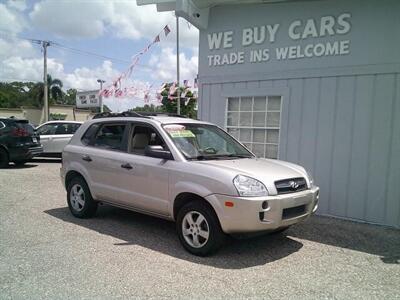 2006 Hyundai TUCSON GL - Photo 8 - Sarasota, FL 34233