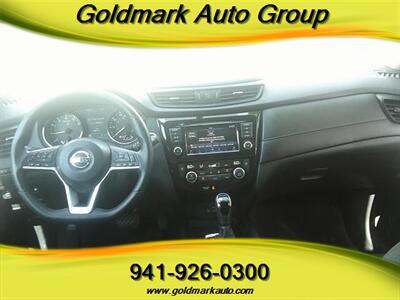2018 Nissan Rogue SV - Photo 9 - Sarasota, FL 34233