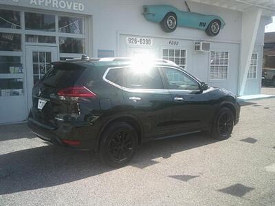 2018 Nissan Rogue SV - Photo 5 - Sarasota, FL 34233