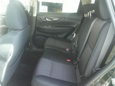 2018 Nissan Rogue SV - Photo 9 - Sarasota, FL 34233