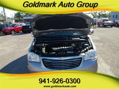 2013 Chrysler Town & Country Touring-L   - Photo 10 - Sarasota, FL 34233