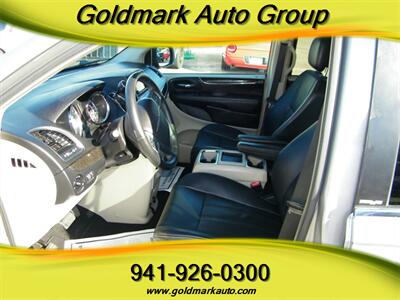 2013 Chrysler Town & Country Touring-L   - Photo 21 - Sarasota, FL 34233