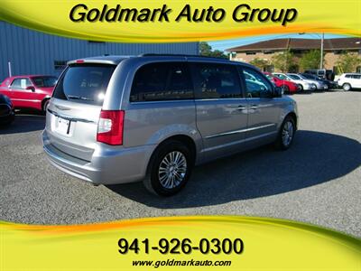 2013 Chrysler Town & Country Touring-L   - Photo 7 - Sarasota, FL 34233