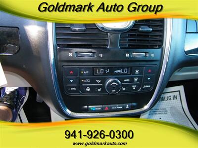 2013 Chrysler Town & Country Touring-L   - Photo 26 - Sarasota, FL 34233