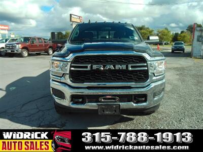 2021 RAM 2500 Tradesman   - Photo 2 - Watertown, NY 13601