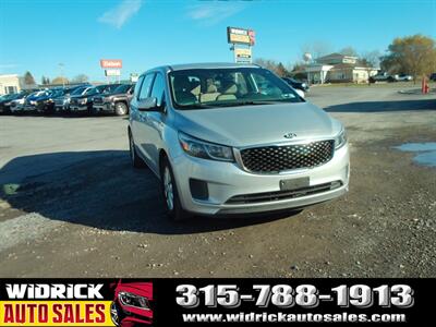 2017 Kia Sedona L   - Photo 1 - Watertown, NY 13601