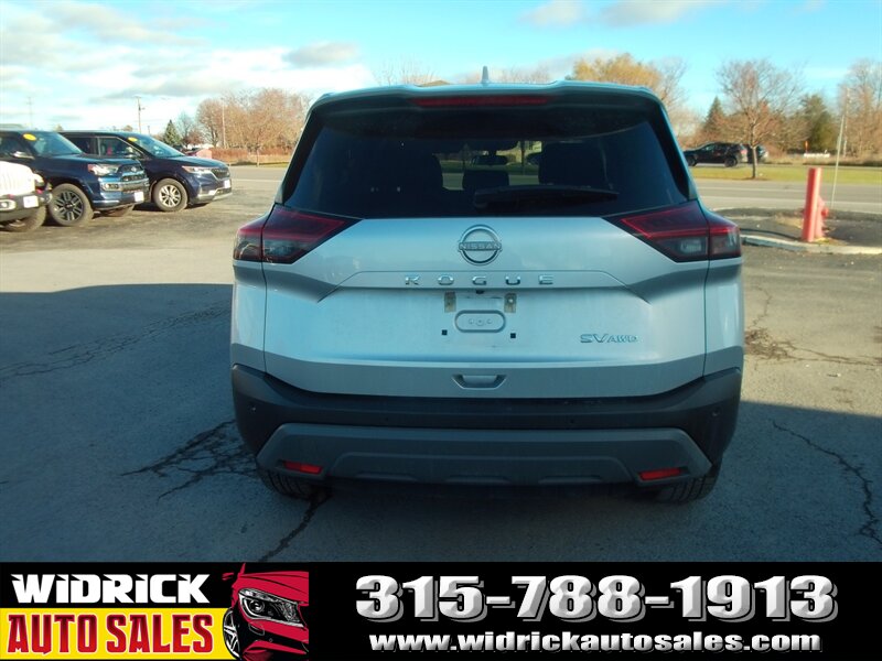 2023 Nissan Rogue SV photo 2