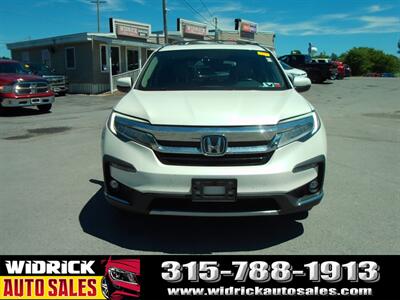 2019 Honda Pilot Touring 8 Passenger   - Photo 2 - Watertown, NY 13601