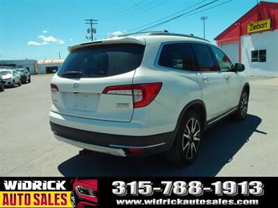 2019 Honda Pilot Touring 8 Passenger   - Photo 18 - Watertown, NY 13601