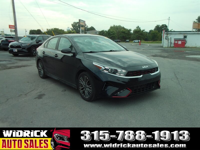 2022 Kia Forte GT-Line  