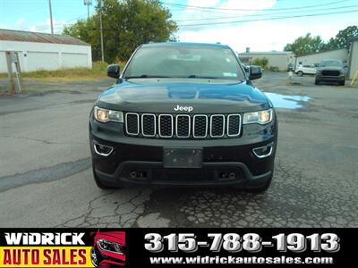 2018 Jeep Grand Cherokee Laredo   - Photo 2 - Watertown, NY 13601