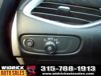 2022 Chevrolet Malibu LT - Photo 10 - Watertown, NY 13601
