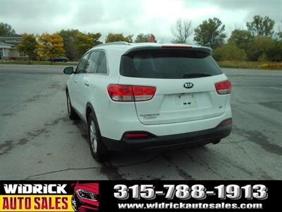 2018 Kia Sorento LX   - Photo 7 - Watertown, NY 13601
