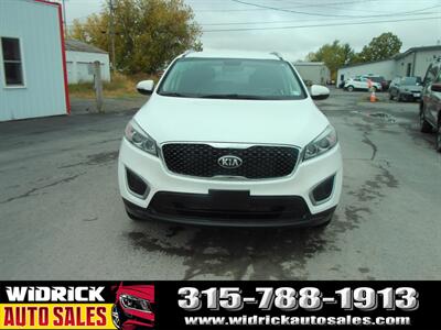 2018 Kia Sorento LX   - Photo 2 - Watertown, NY 13601