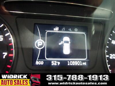 2018 Kia Sorento LX   - Photo 9 - Watertown, NY 13601