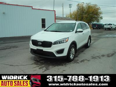 2018 Kia Sorento LX   - Photo 3 - Watertown, NY 13601