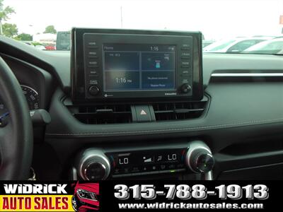 2020 Toyota RAV4 Hybrid LE   - Photo 8 - Watertown, NY 13601