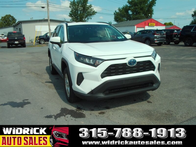 2020 Toyota RAV4 Hybrid LE - Photo 1 - Watertown, NY 13601