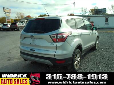 2017 Ford Escape SE   - Photo 5 - Watertown, NY 13601