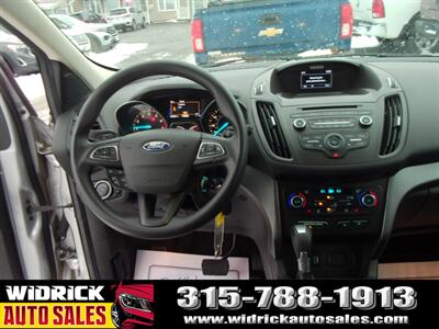 2017 Ford Escape SE   - Photo 6 - Watertown, NY 13601