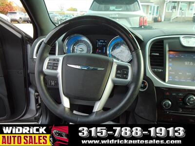 2014 Chrysler 300C   - Photo 7 - Watertown, NY 13601