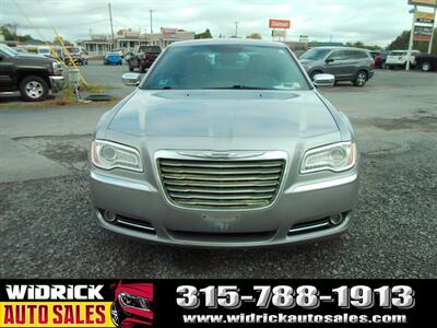 2014 Chrysler 300C   - Photo 2 - Watertown, NY 13601