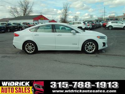 2019 Ford Fusion Hybrid SEL   - Photo 4 - Watertown, NY 13601