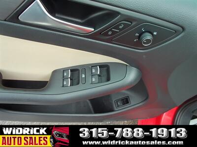 2015 Volkswagen Jetta TDI SE   - Photo 11 - Watertown, NY 13601