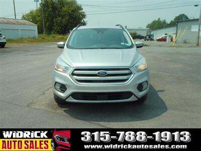 2018 Ford Escape SE   - Photo 2 - Watertown, NY 13601