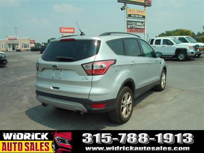 2018 Ford Escape SE   - Photo 5 - Watertown, NY 13601