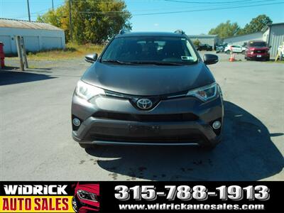 2018 Toyota RAV4 XLE   - Photo 2 - Watertown, NY 13601