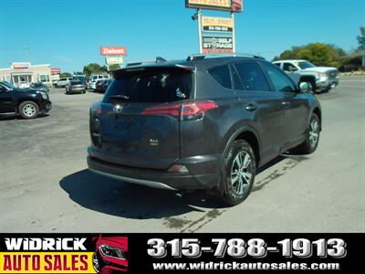 2018 Toyota RAV4 XLE   - Photo 4 - Watertown, NY 13601
