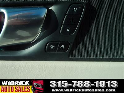 2023 Volvo XC60 B5 Plus Bright Theme - Photo 11 - Watertown, NY 13601