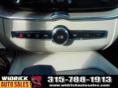 2023 Volvo XC60 B5 Plus Bright Theme - Photo 14 - Watertown, NY 13601