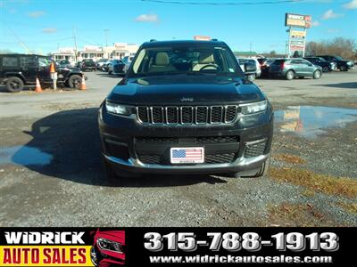 2021 Jeep Grand Cherokee L Limited   - Photo 2 - Watertown, NY 13601