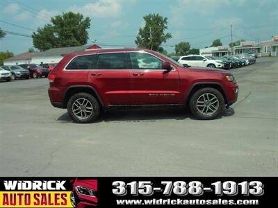 2020 Jeep Grand Cherokee Laredo   - Photo 4 - Watertown, NY 13601
