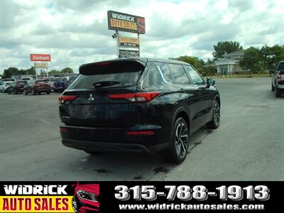 2022 Mitsubishi Outlander ES   - Photo 4 - Watertown, NY 13601