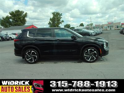 2022 Mitsubishi Outlander ES   - Photo 8 - Watertown, NY 13601