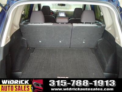 2023 Nissan Rogue SV - Photo 6 - Watertown, NY 13601